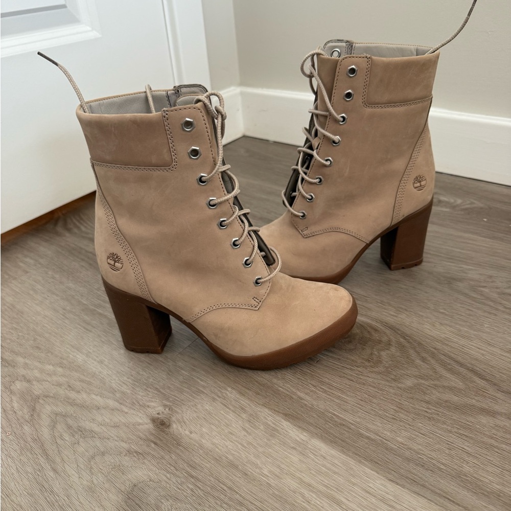 Timberland Women's Taupe Lace-Up Boots